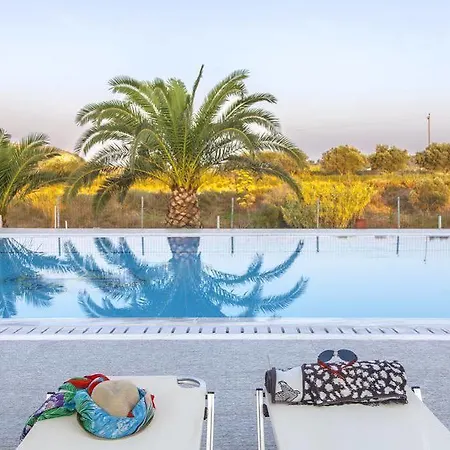 Hotel Nautilus &